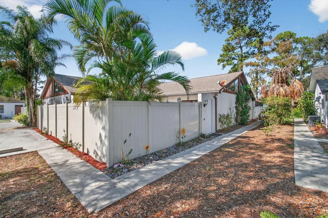 Photo of 1350 Periwinkle Place
