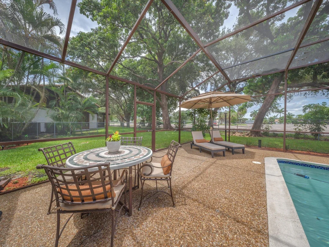 Photo of 9651 CONCH SHELL Manor