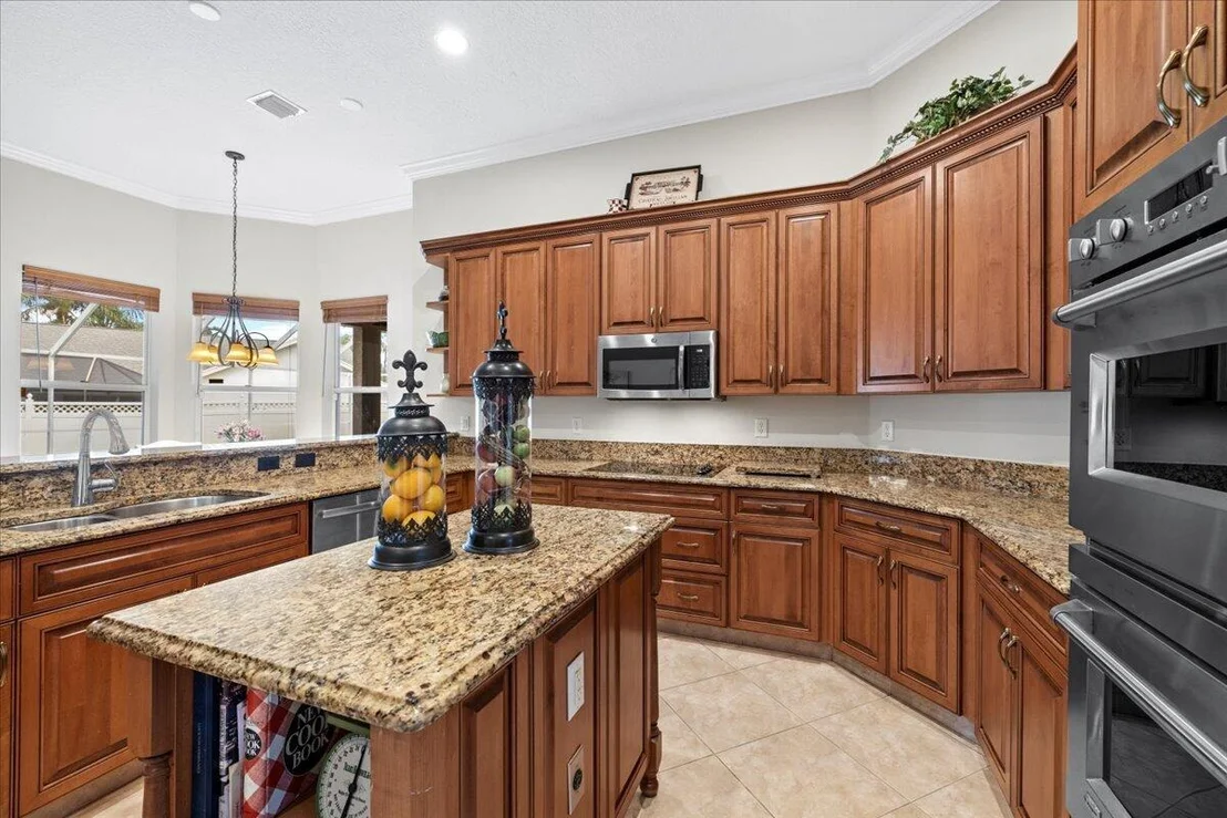 Photo of 1384 Brampton Cove