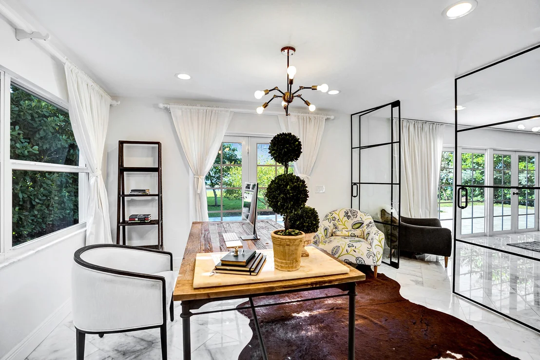 Photo of 271 Oregon Lane
