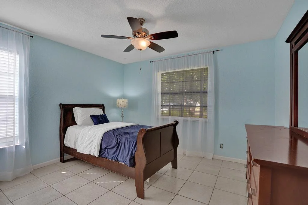 Photo of 5386 Sunrise Boulevard