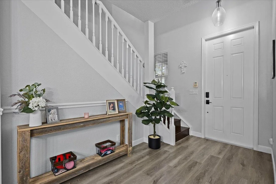Photo of 627 Castle Drive
