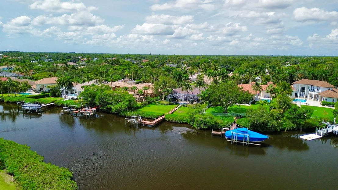 Photo of 8733 SE Compass Island Way