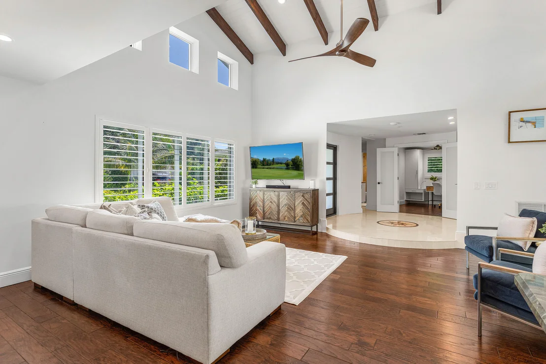 Photo of 6130 RIDGE Lane