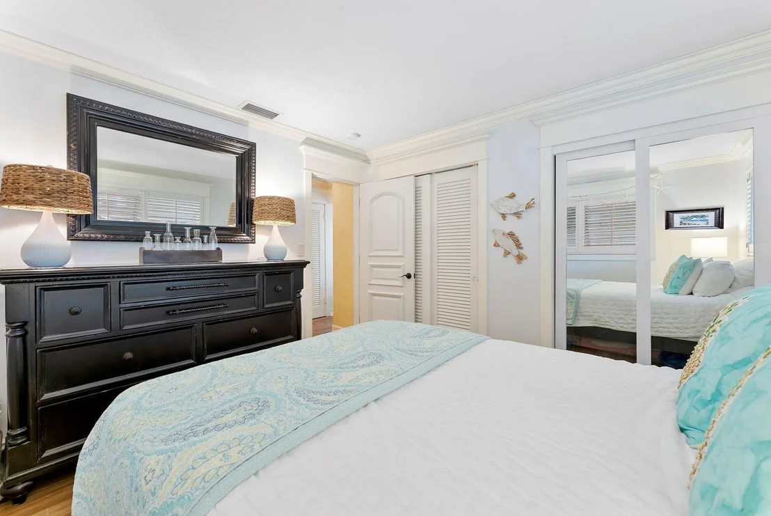 Photo of 4121 NE 22nd Terrace
