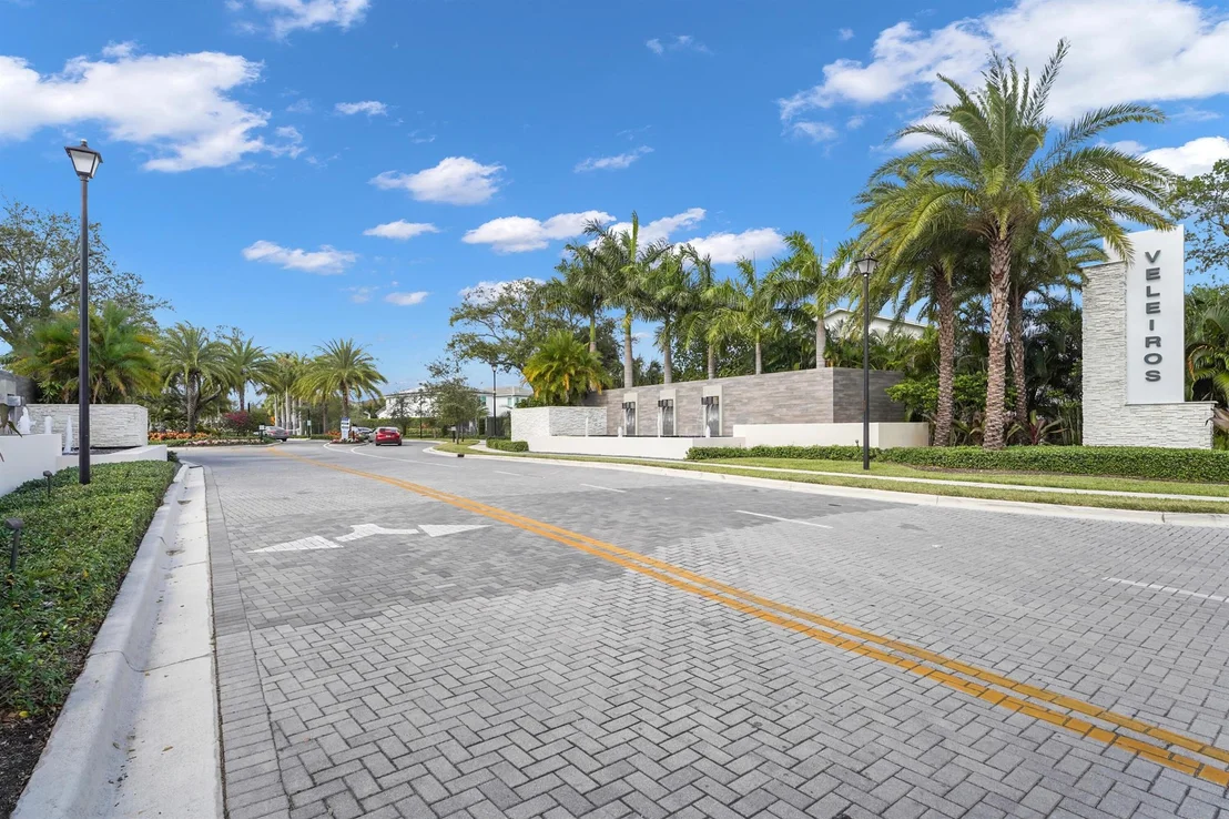 Photo of 1010 Azul Court