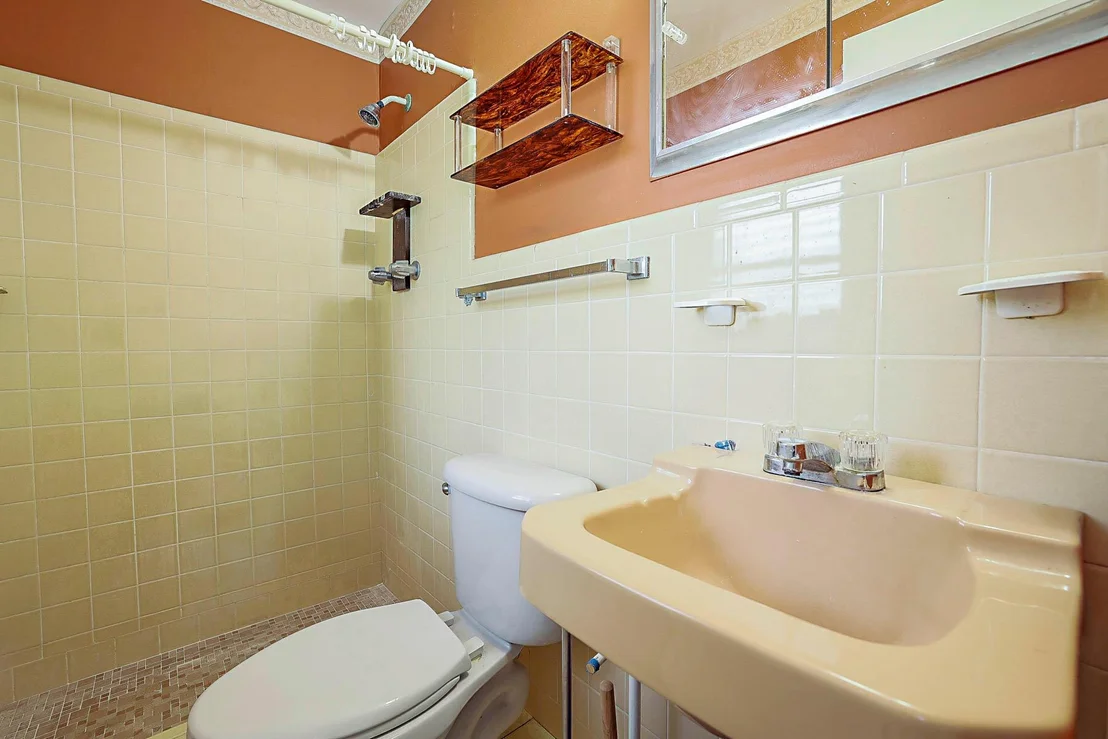 Photo of 736 Tradewind Drive