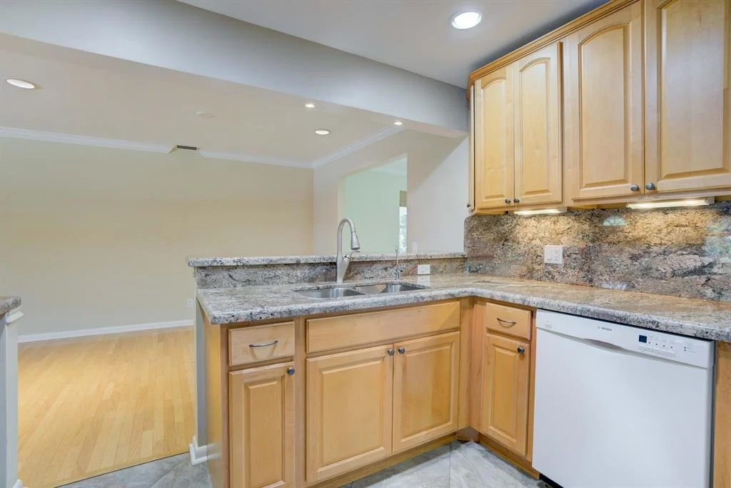Photo of 368 Beacon Street