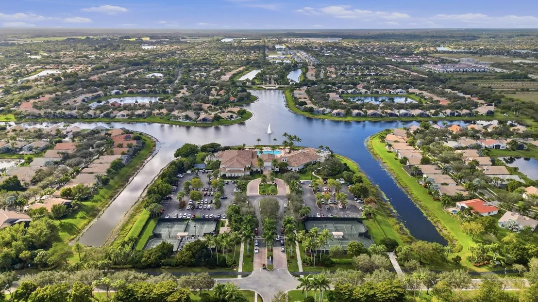 Photo of 8752 Palm River Drive