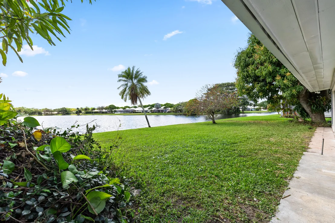 Photo of 302 Riverside Drive