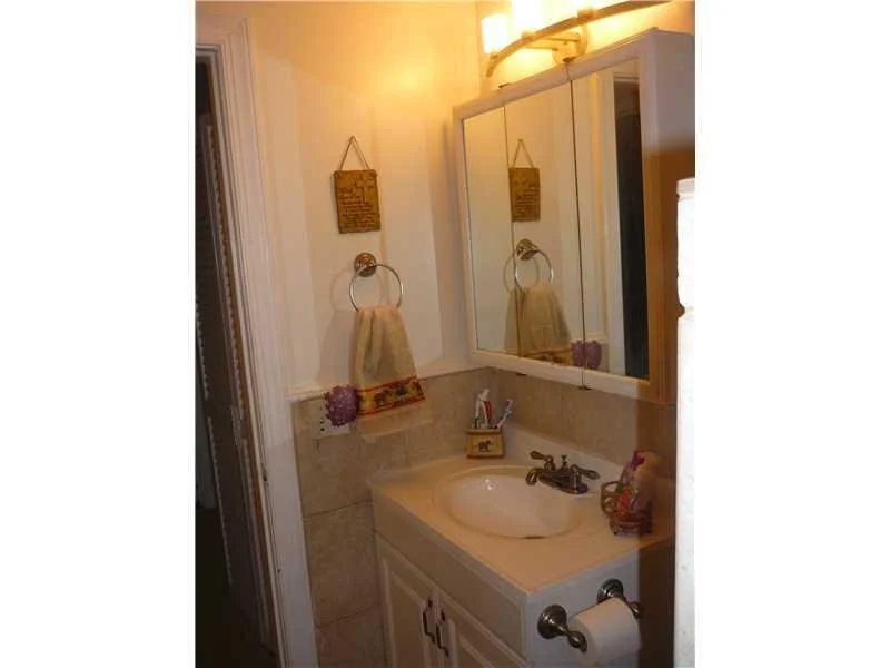 Photo of 6298 Lakeshore Drive