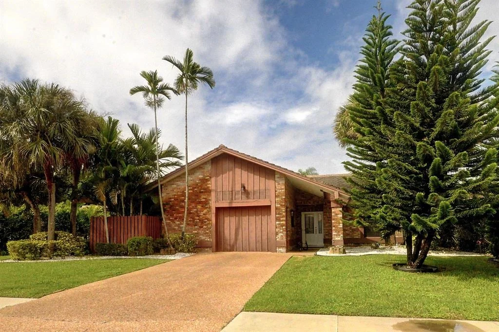 Photo of 10140 Camelback Lane