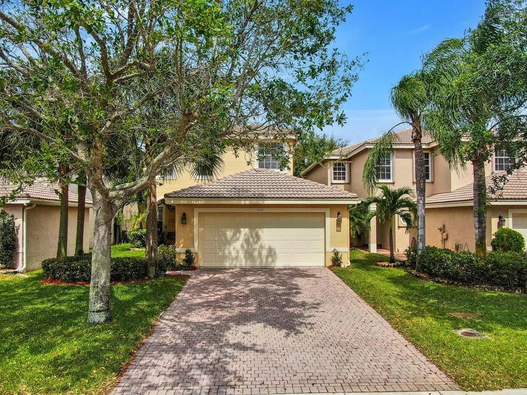 Photo of 5067 Starblaze Drive