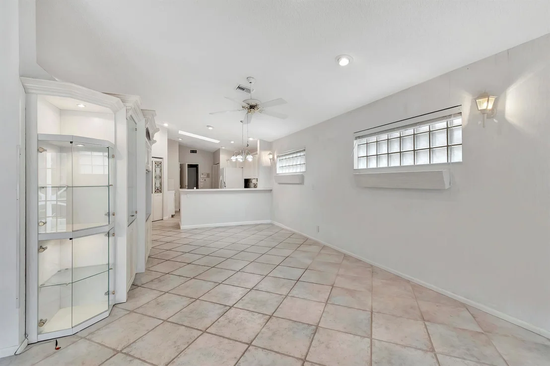 Photo of 7867 Waterfall Terrace