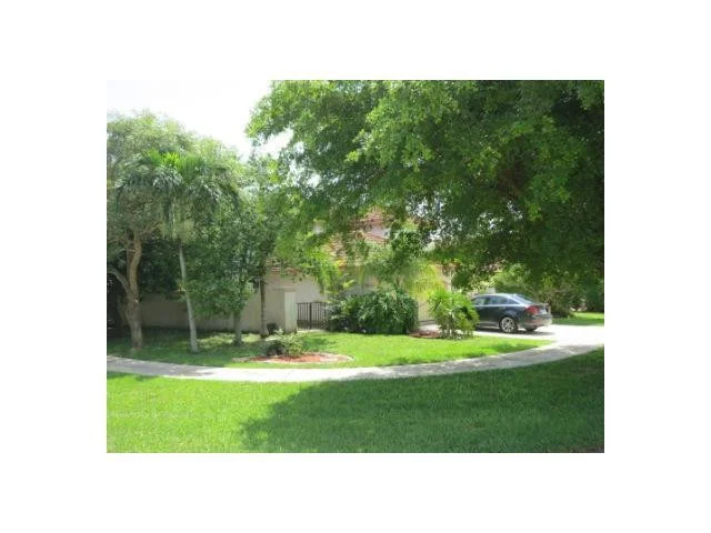 Photo of 3934 NW 7th Place