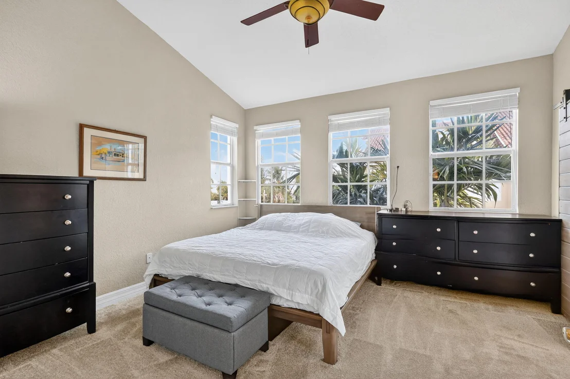 Photo of 115 Harbors Way