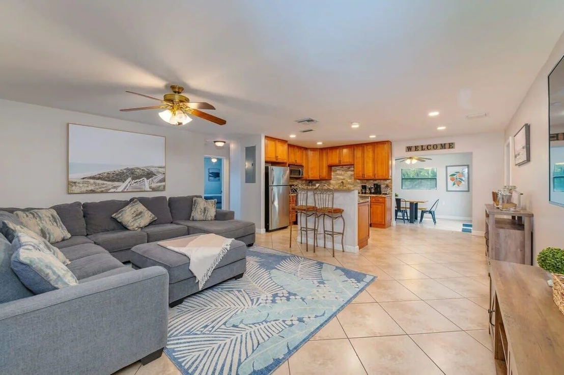 Photo of 1183 SE 1st Way