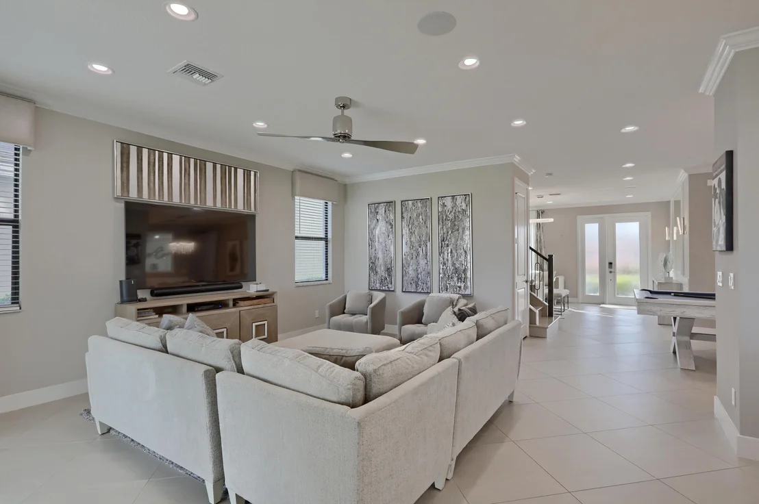 Photo of 7184 Montereal Path