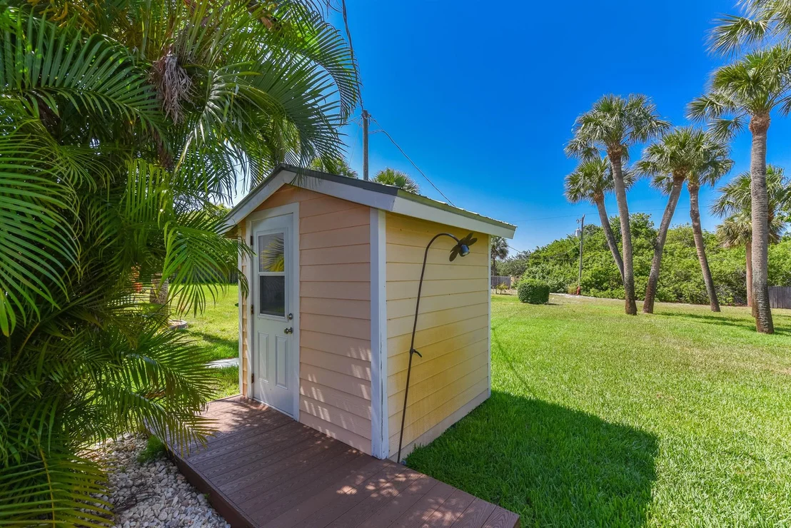 Photo of 1116 NE Oceanview Circle