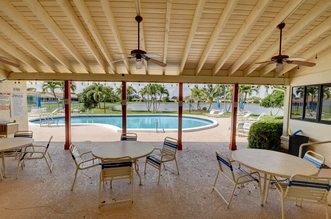Photo of 5102 Mirror Lakes Boulevard
