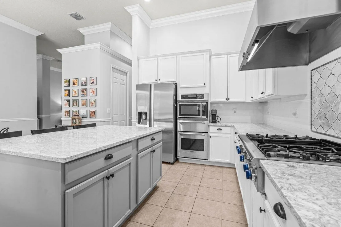 Photo of 18301 Hamlin Boulevard