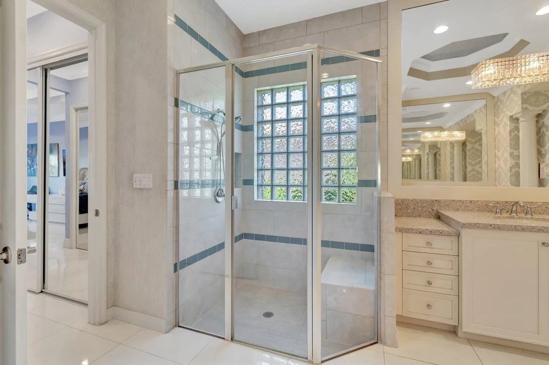 Photo of 12396 Cascade Valley Lane