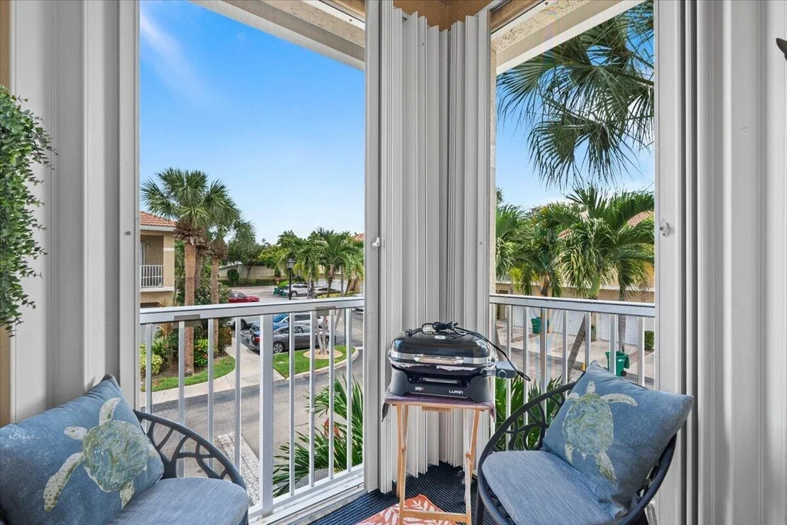 Photo of Unit C at 113 LIGHTHOUSE Circle