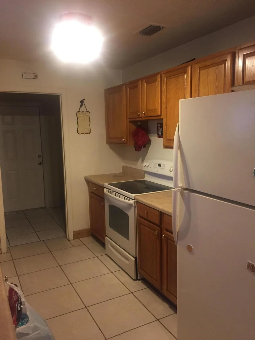 Photo of 2750 N Seacrest Boulevard