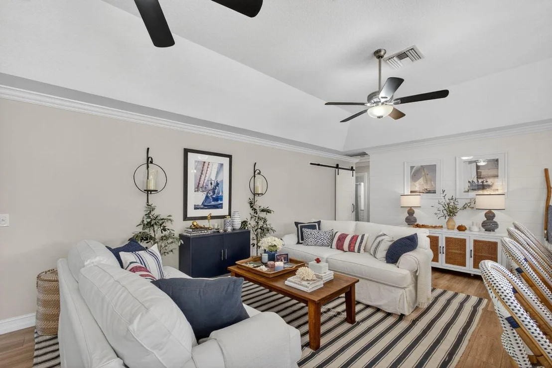 Photo of Unit B at 101 Half Moon Circle