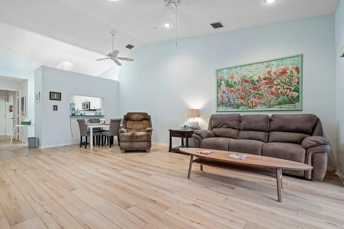 Photo of 79 Sausalito Drive