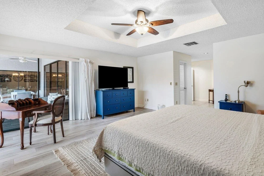 Photo of 10869 River Glenn Drive