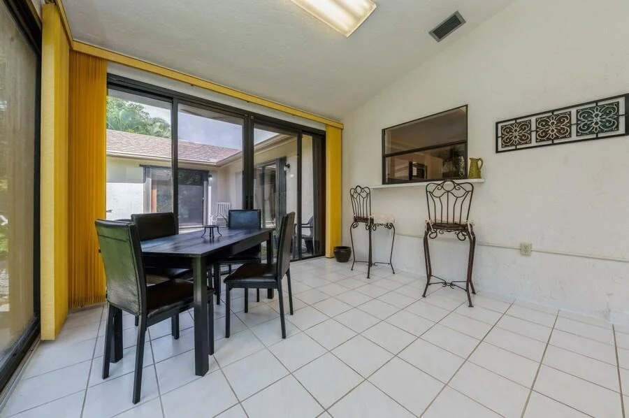 Photo of 2490 Riviera Drive