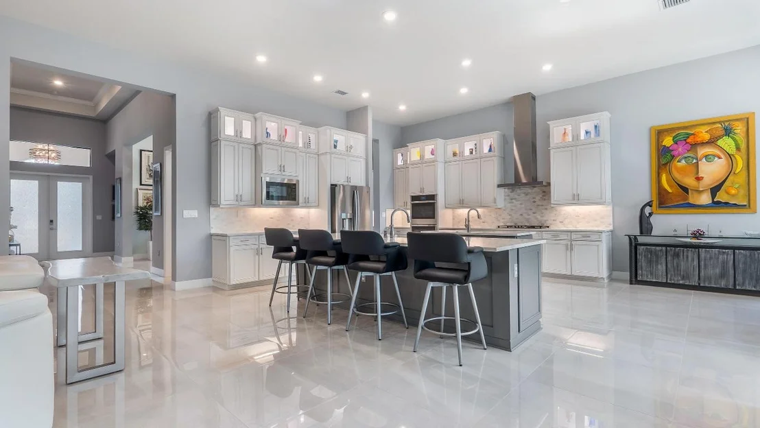 Photo of 7690 Cavern Lane