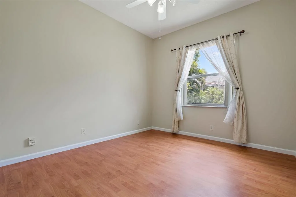Photo of 228 Blackbird Lane