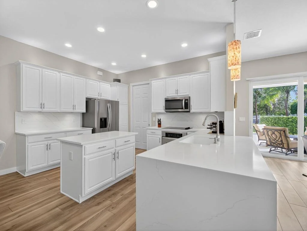 Photo of 3405 Duval Street