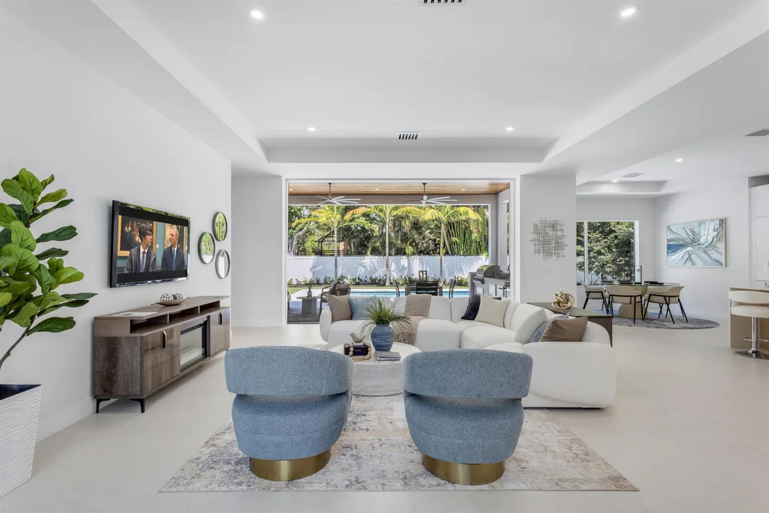 Photo of 417 Lake Drive