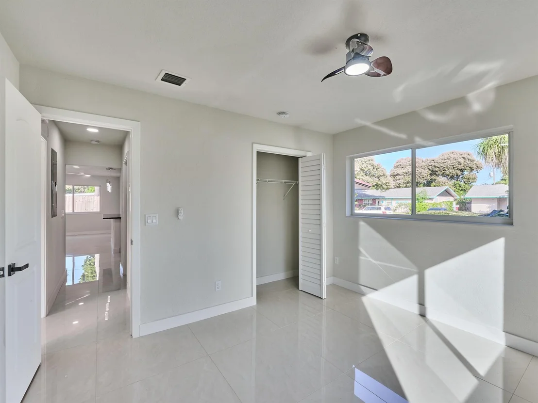 Photo of 168 SE 27th Place