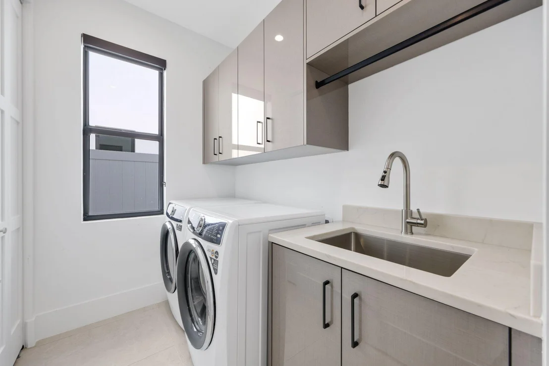 Photo of 655 Kingsbridge Street