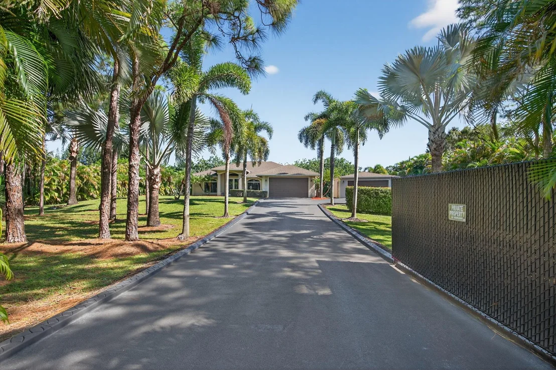 Photo of 17270 Alexander Run