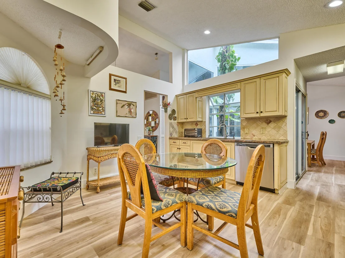 Photo of 6093 Bay Isles Drive