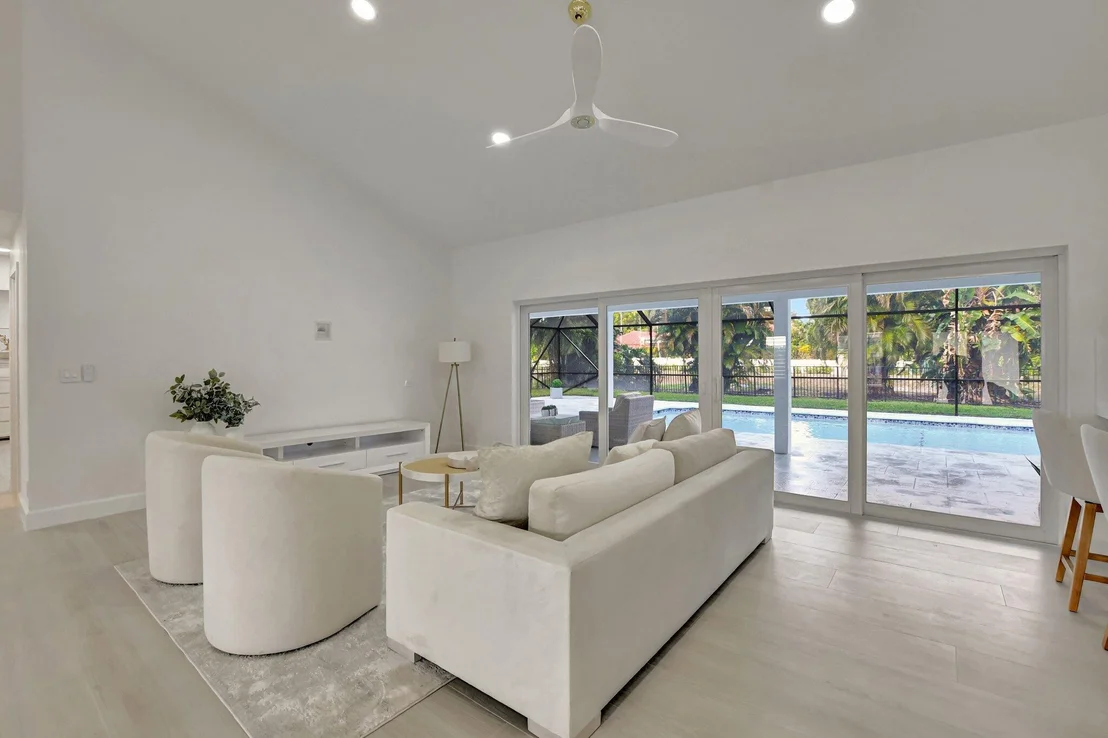 Photo of 3065 Saint James Drive