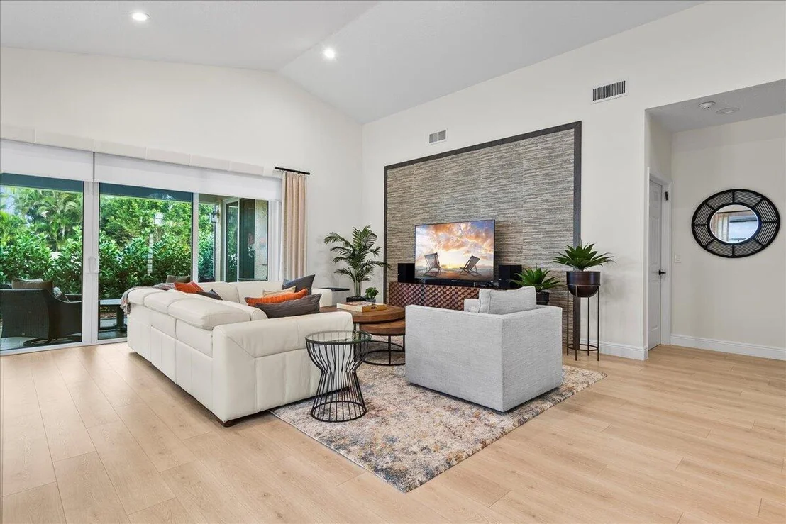 Photo of 7284 Via Palomar