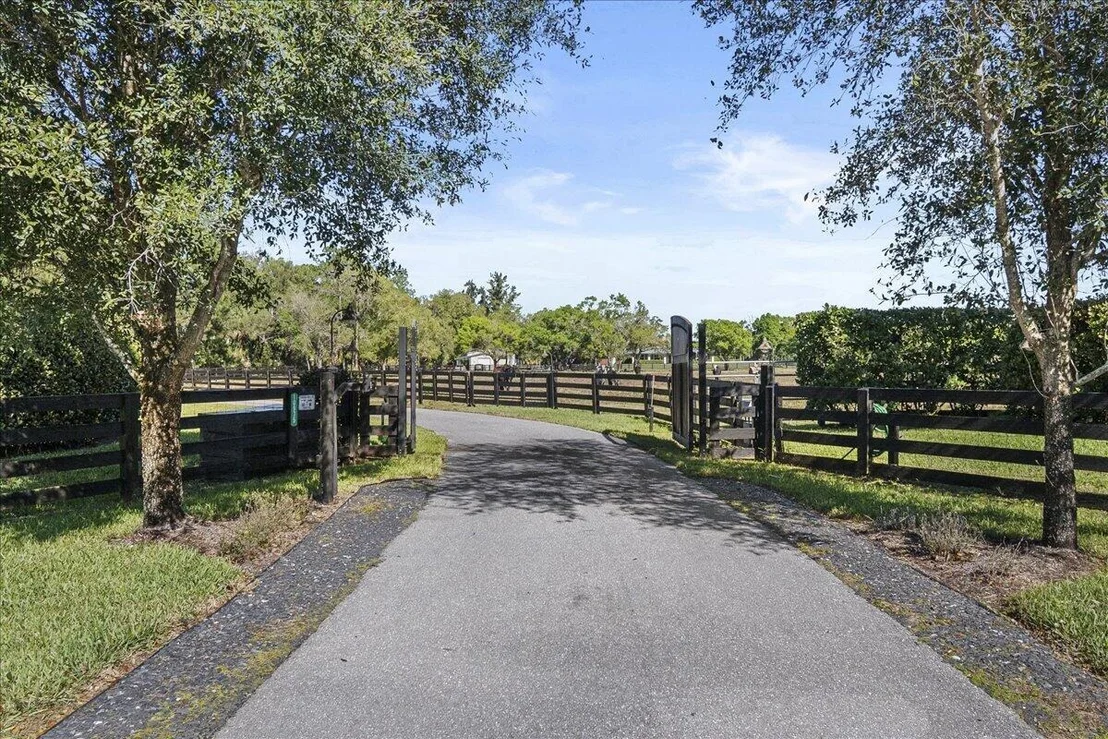 Photo of 10975 Randolph Siding Road