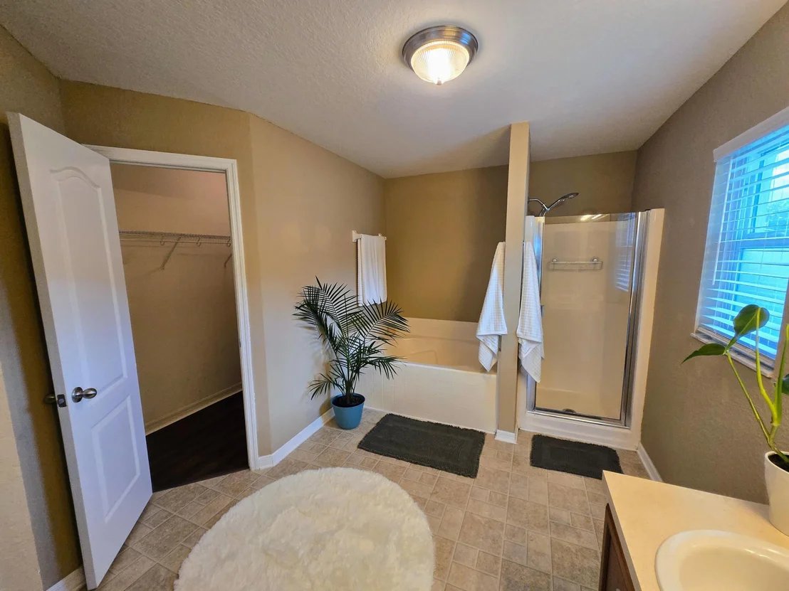 Photo of 200 Amber Boulevard