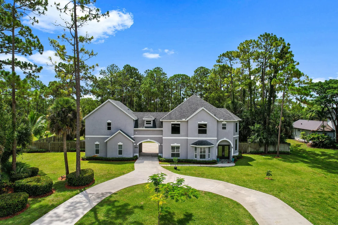 Photo of 13608 Greentree Trail