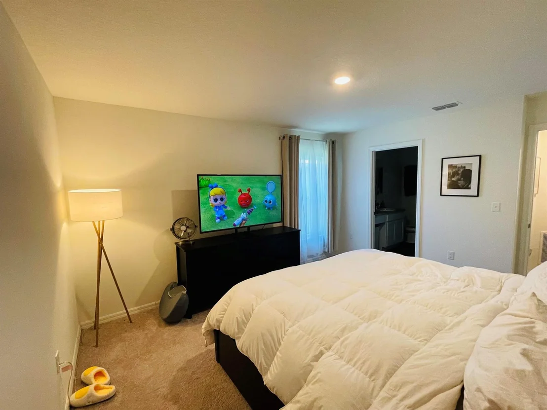 Photo of 787 SE 25th Drive