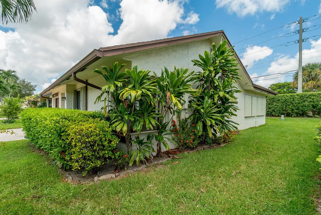 Photo of 6059 Olivewood Circle