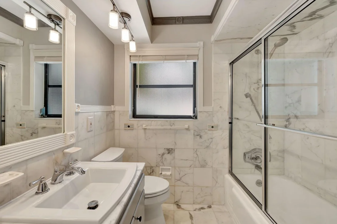 Photo of 1233 SE 12th Terrace