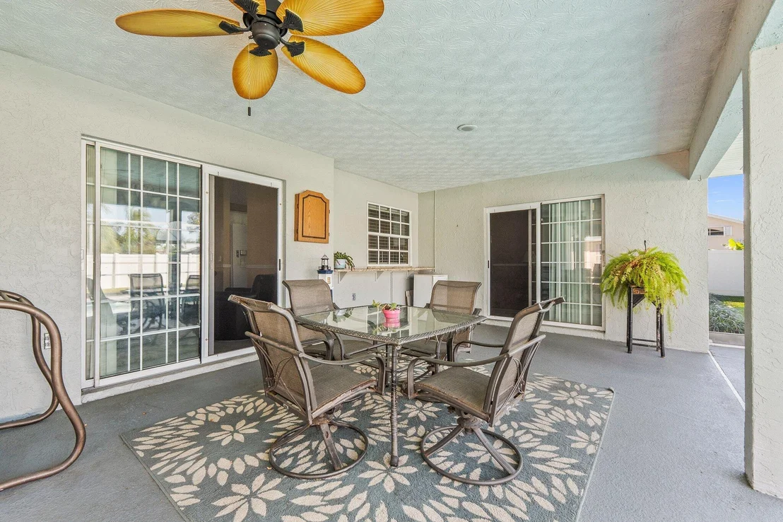 Photo of 6875 Bronte Circle