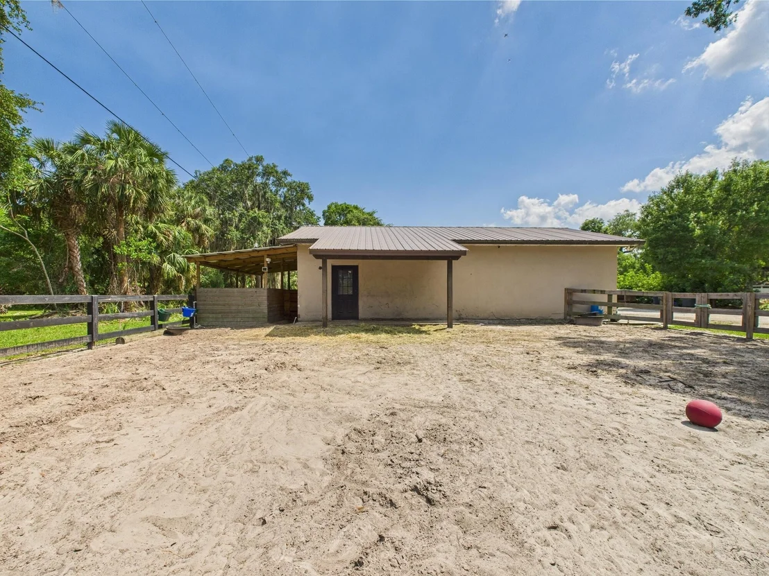 Photo of 2045 SW 18th Lane